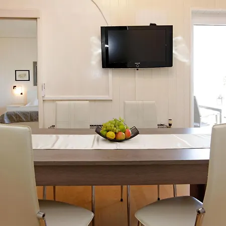 Apartments Semper - Heated Pool Bol Zimmer foto