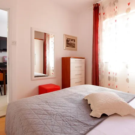 Apartments Semper - Heated Pool Bol Zimmer foto