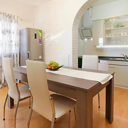 Apartments Semper - Heated Pool Bol Zimmer foto