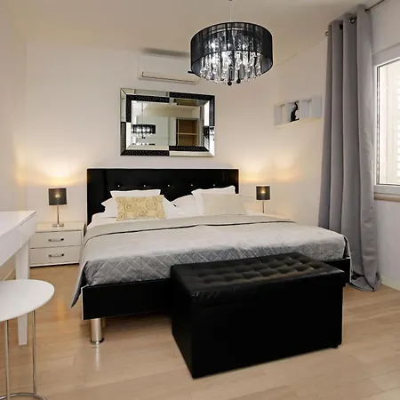 Apartments Semper - Heated Pool Bol Zimmer foto