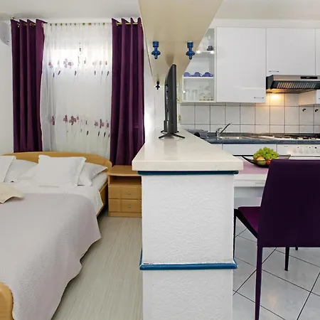 Apartments Semper - Heated Pool Bol Zimmer foto