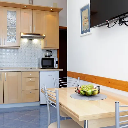Apartments Semper - Heated Pool Bol Zimmer foto