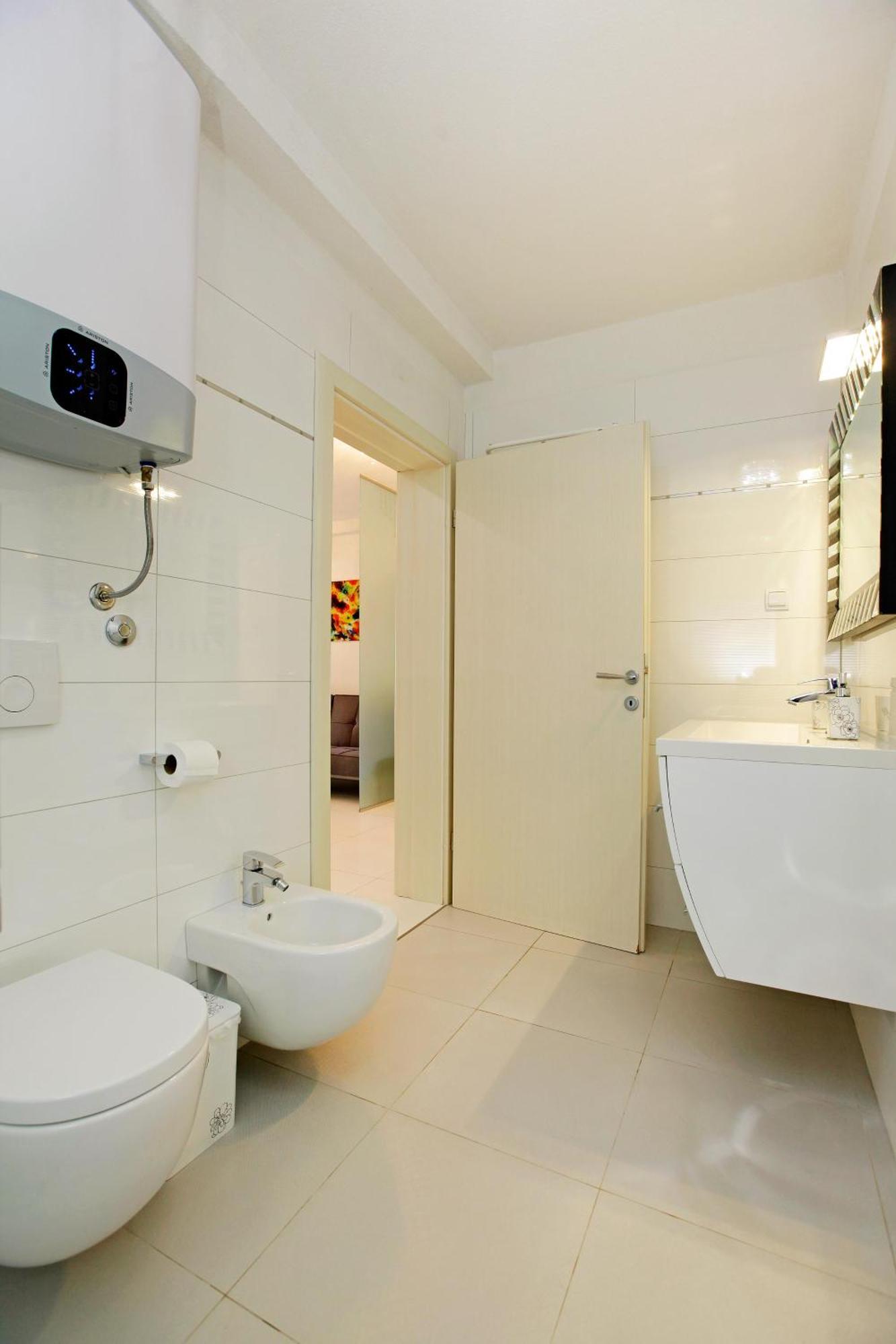 Apartment Semper - Heated Pool *