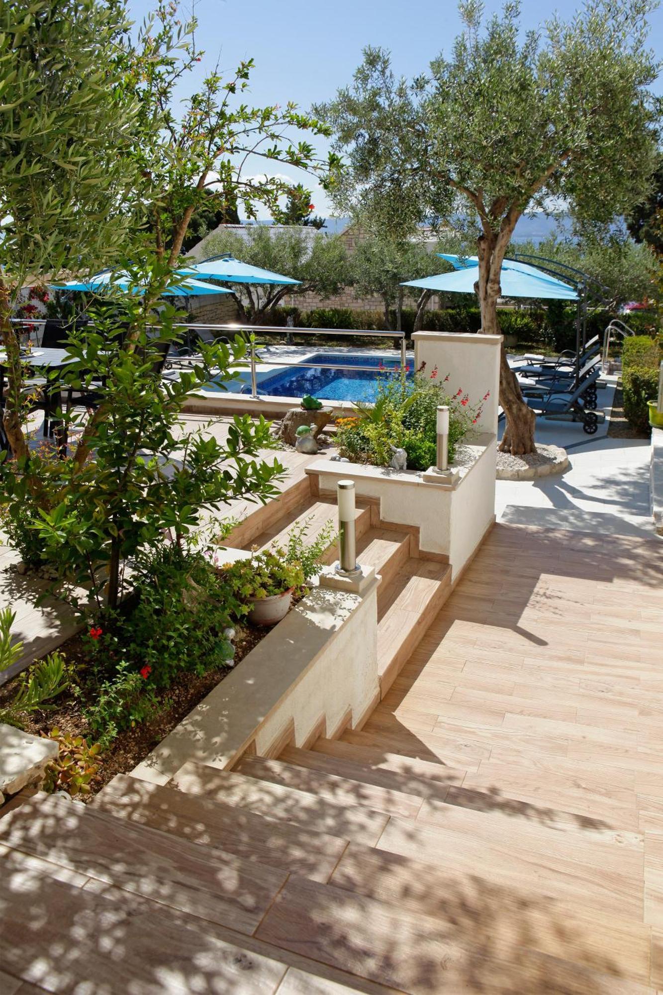 Apartment Semper - Heated Pool Bol